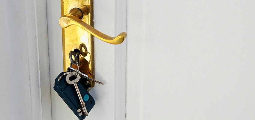 Broken Door Key Extraction in Palm Springs, CA